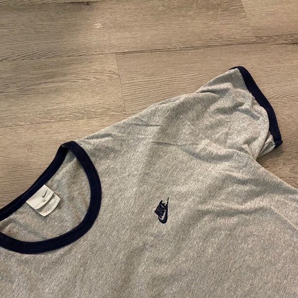 Vintage Nike Shirt - Picture 2 of 3